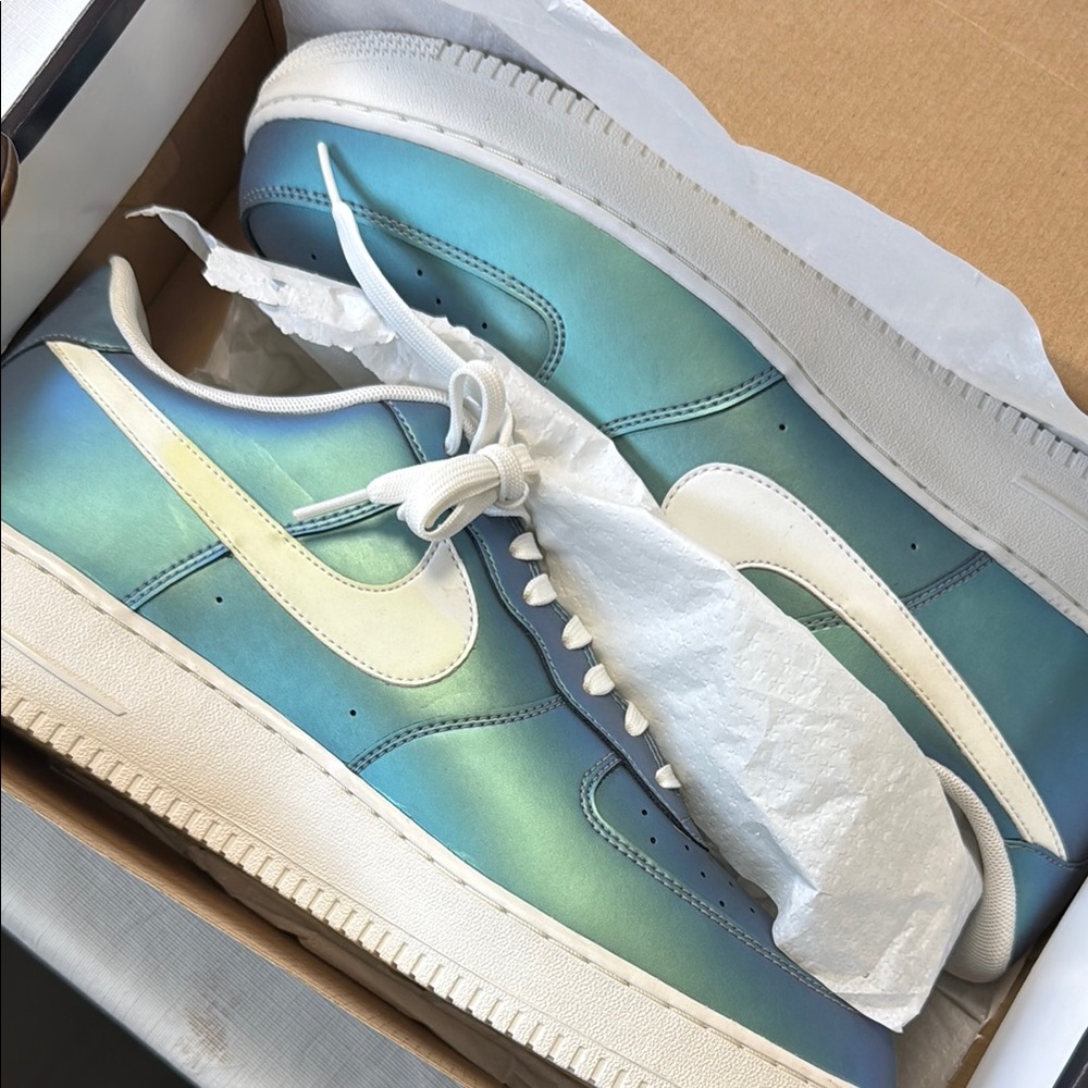 Nike Air Force 1 - Fresh Mint - Size 14